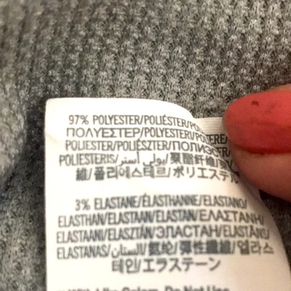 Under Armour top - Picture 5 of 5